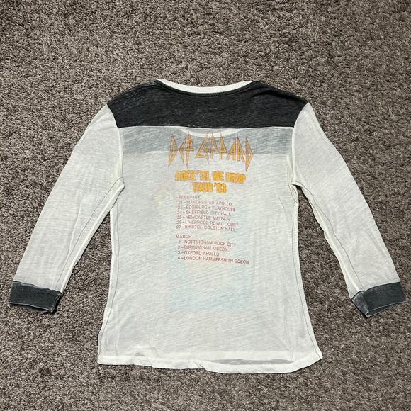 Trunk LTD Def Leppard Shirt Pyromania 1983 Tour Tee Soft Thin Poly Blend Small - Picture 7 of 9